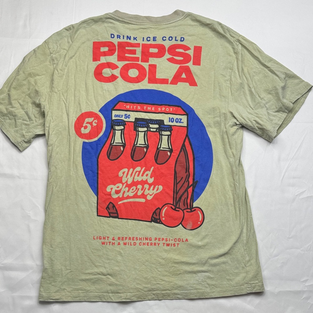 Pepsi cherry Cola Beige and Red Graphic Tee cherries t shirt size XL cotton